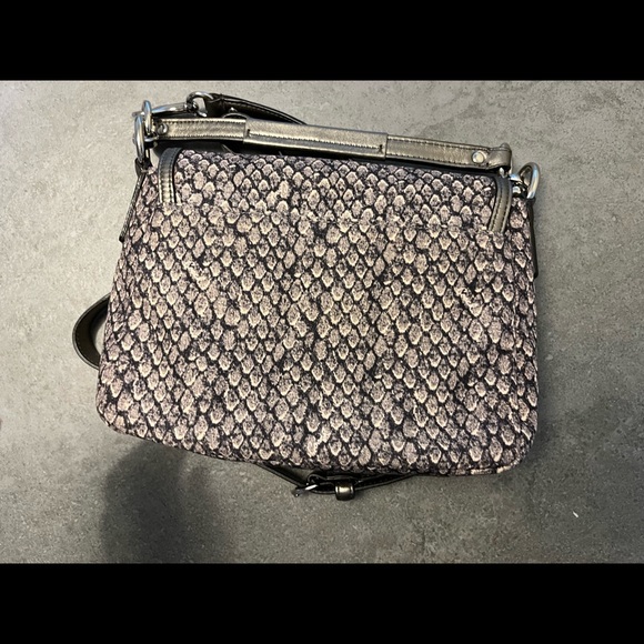 New coach python pattern two way crossbody bag - Picture 3 of 6